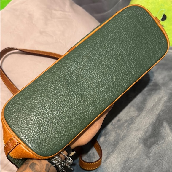 Dooney & Bourke Green Leather Tote Bag - Picture 5 of 11